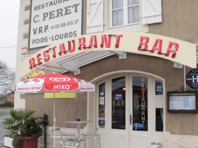 Hotel Peret Denguin Extérieur photo